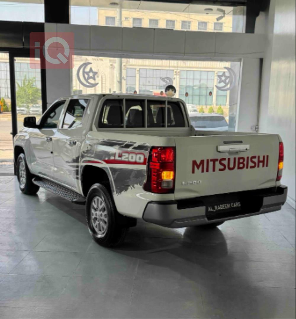 میتسوبیشی L200